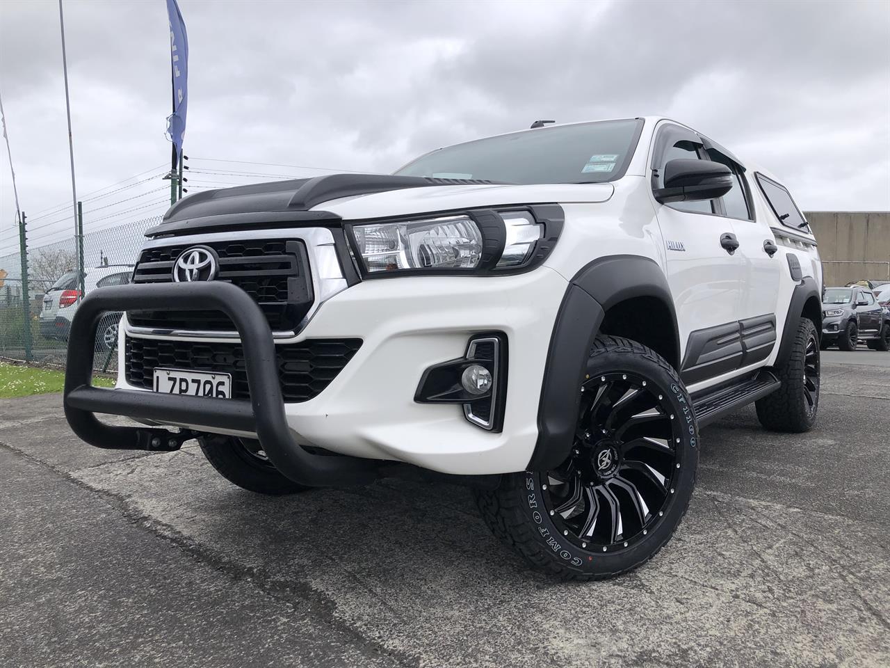 2019 Toyota Hilux SR TD DC 2.8D Carousel 7