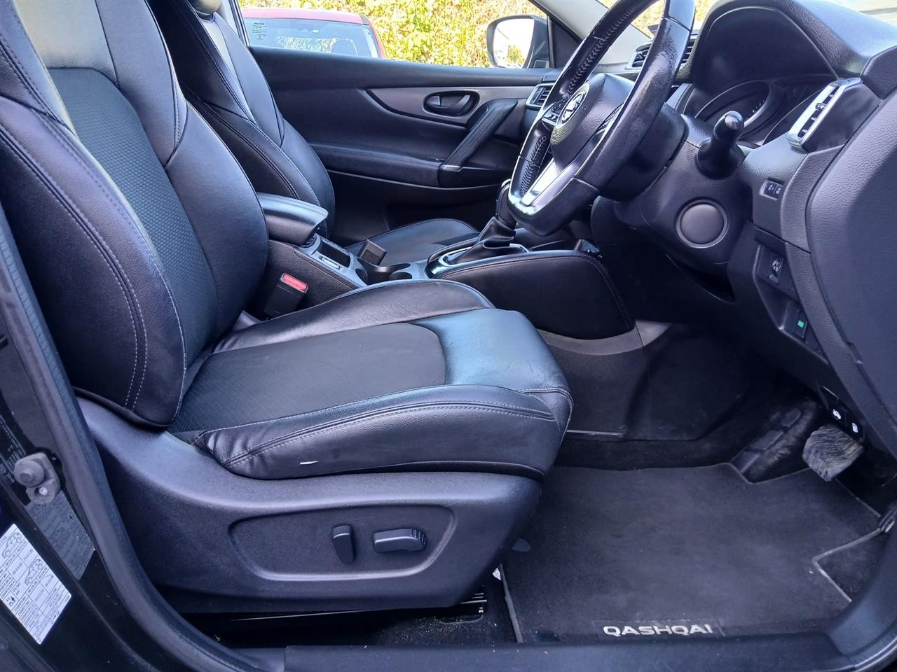 2020 Nissan QASHQAI Carousel 3