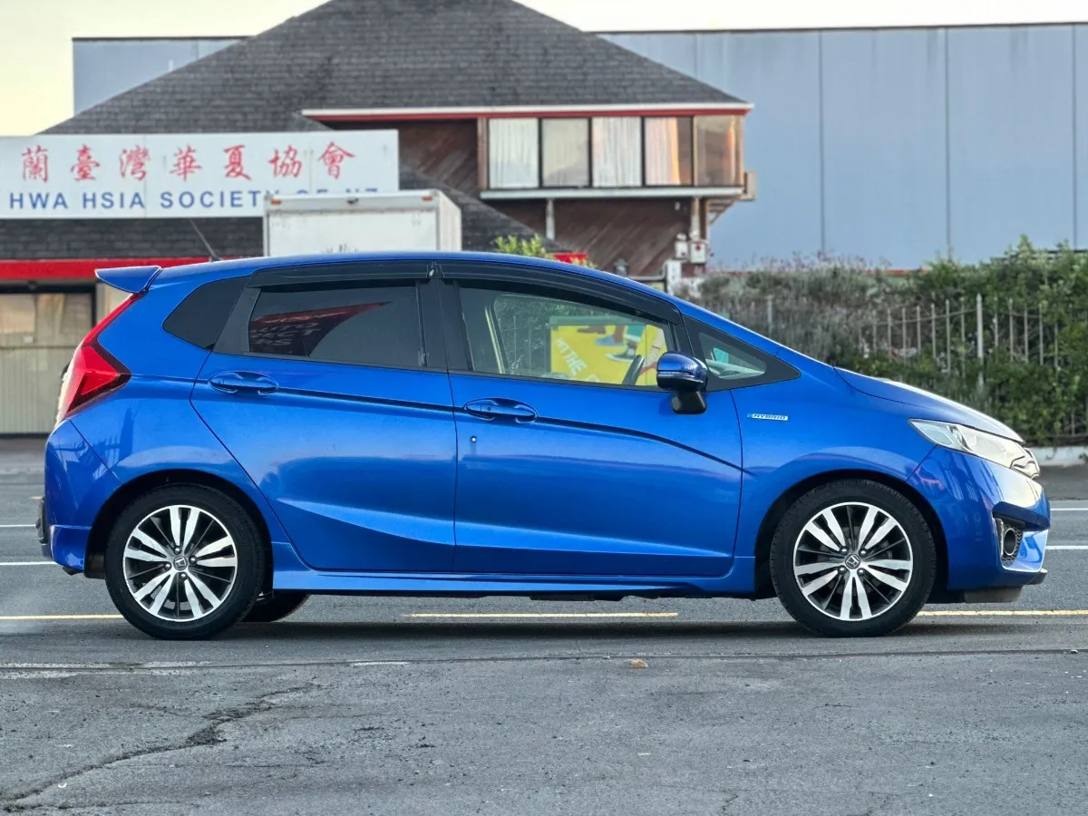 2013 Honda Fit Hybrid