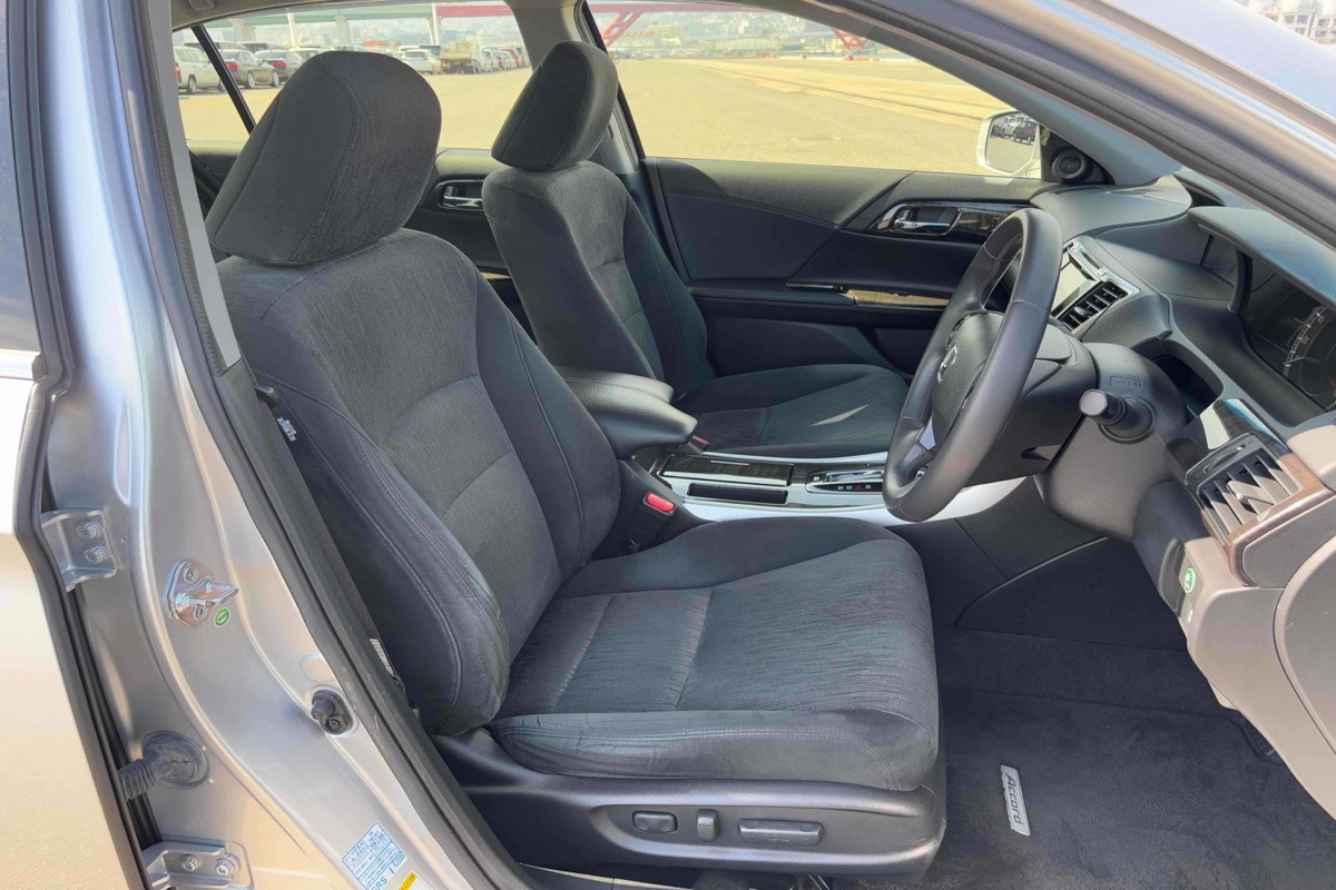 2015 Honda Accord HYBRID LX Carousel 7