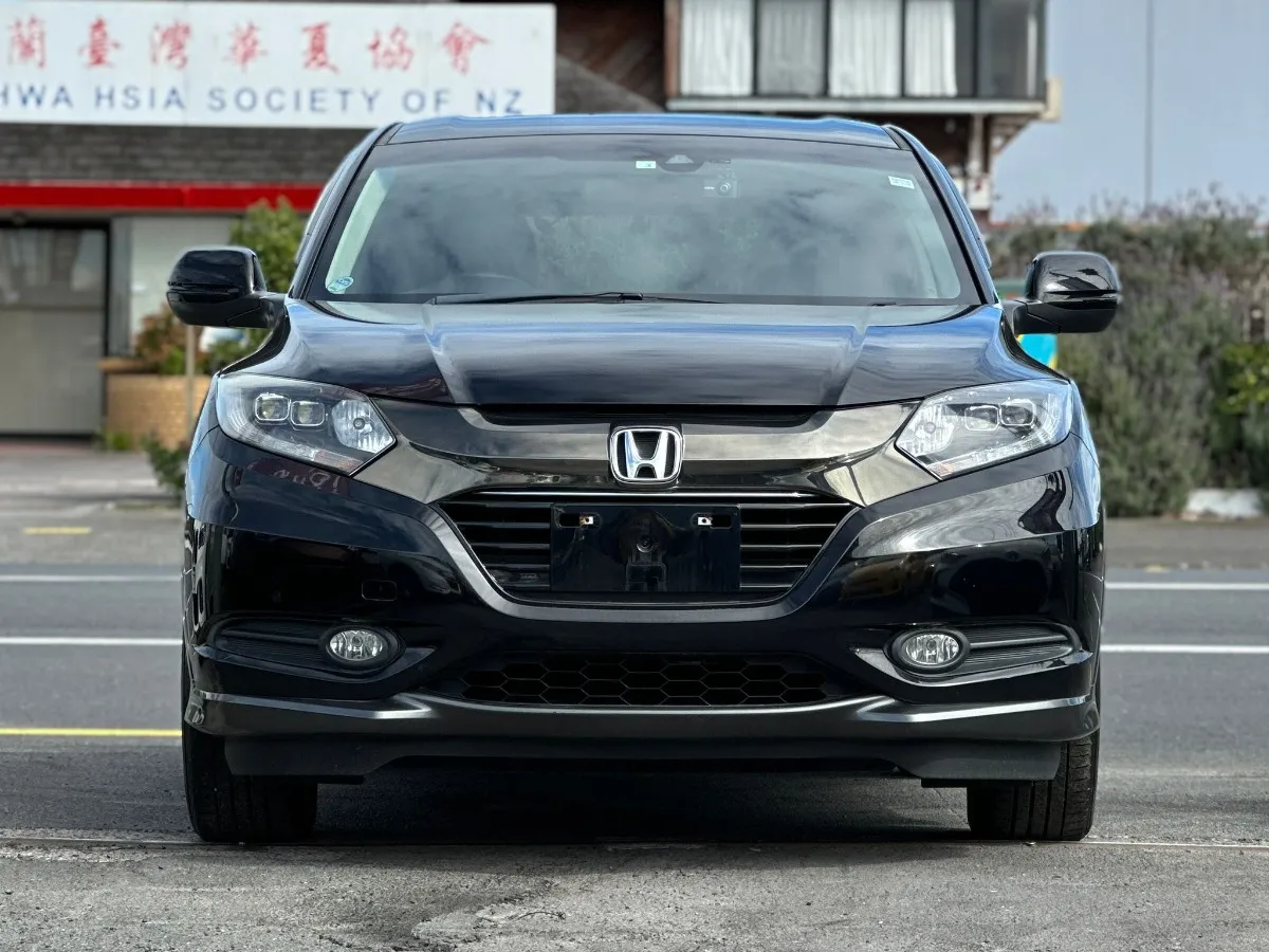 2016 Honda Vezel Carousel 1