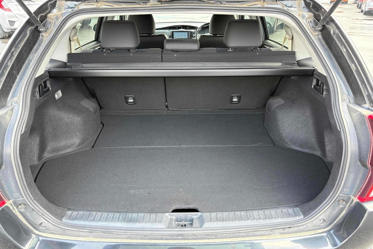 2014 Toyota Corolla Carousel 3