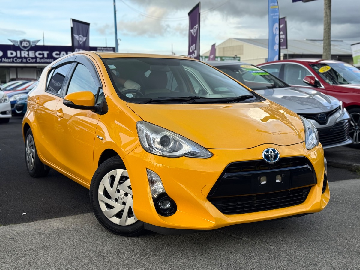 2015 Toyota Aqua Hybrid S
