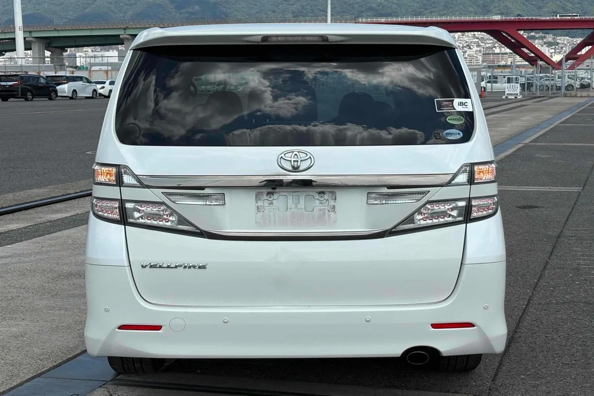 2012 Toyota Vellfire 2.4Z *8-Seater* Carousel 4