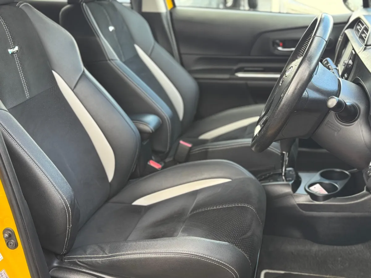 2014 Toyota Aqua G G'S Carousel 1