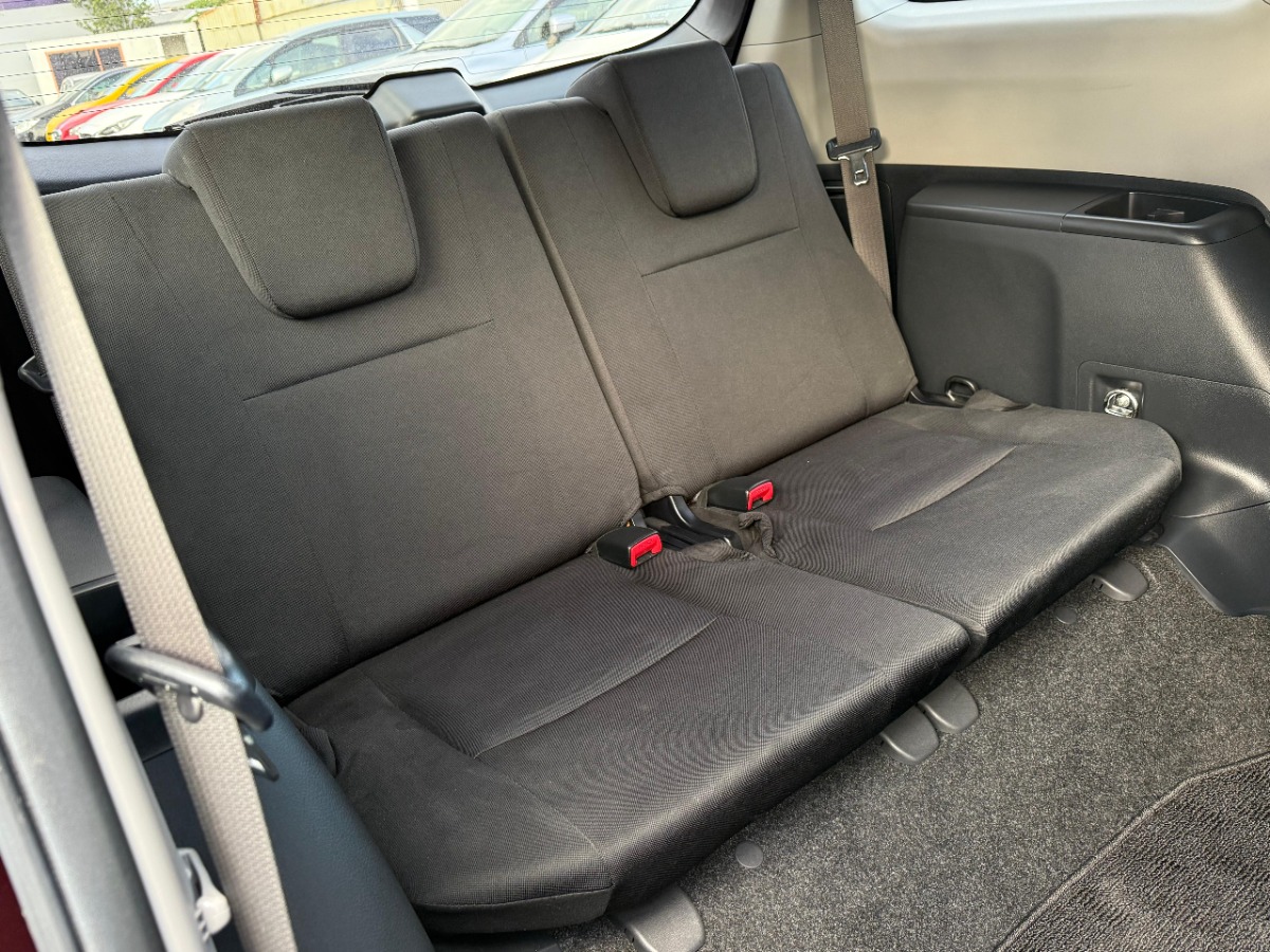 2013 Toyota Wish 1.8X Carousel 4