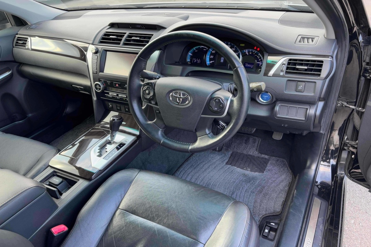 2012 Toyota Camry  Carousel 5