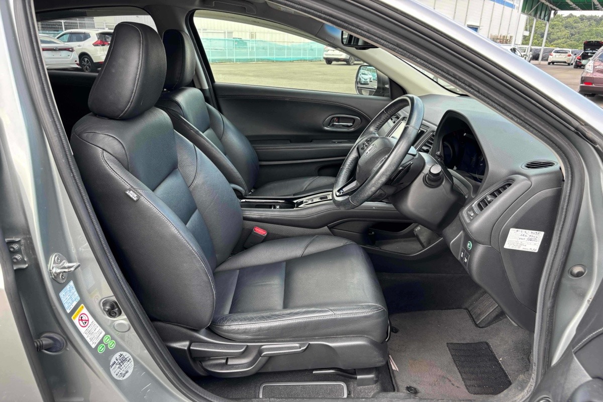 2014 Honda Vezel HYBRID Z Carousel 2