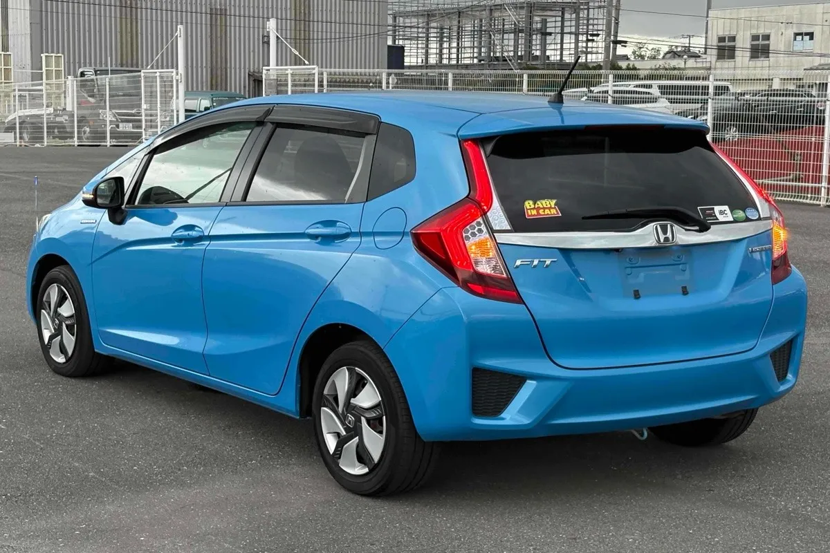 2013 Honda Fit HYBRID L PACKAGE Carousel 5