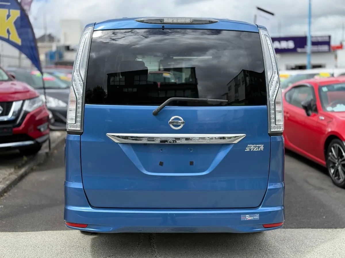 2016 Nissan Serena Highway Star Carousel 4
