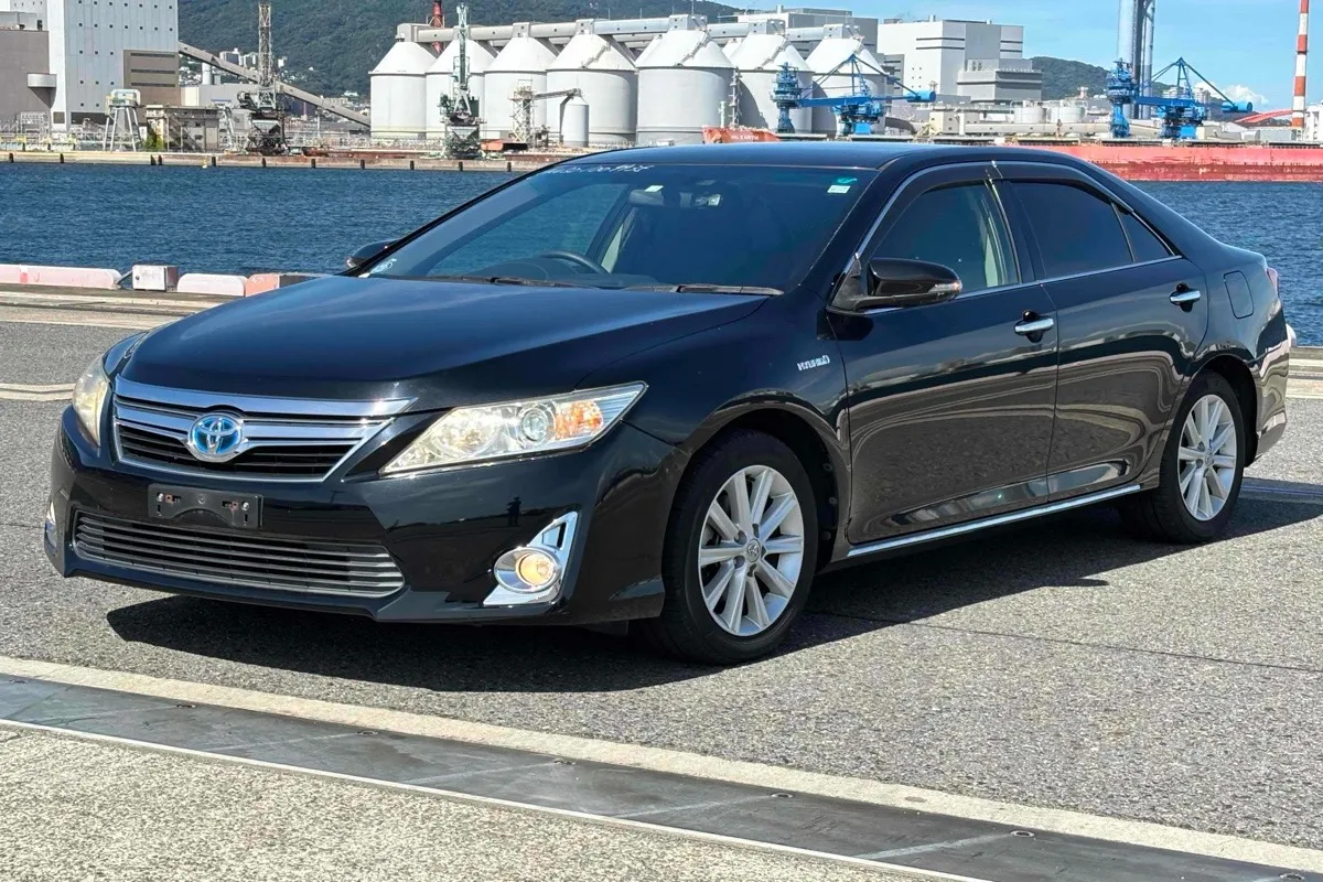 2012 Toyota Camry HYBRID G Carousel 2