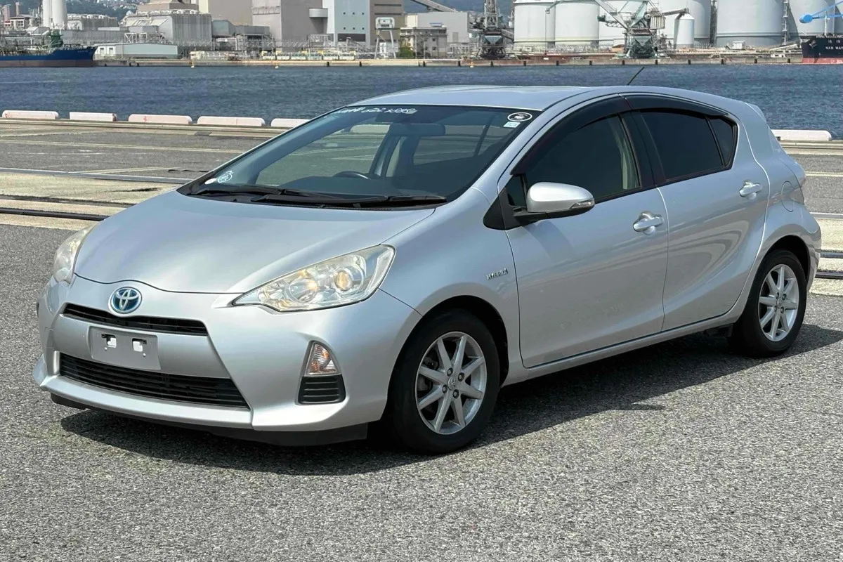 2013 Toyota Aqua HYBRID G SOFT LEATHER SELECTION Carousel 2