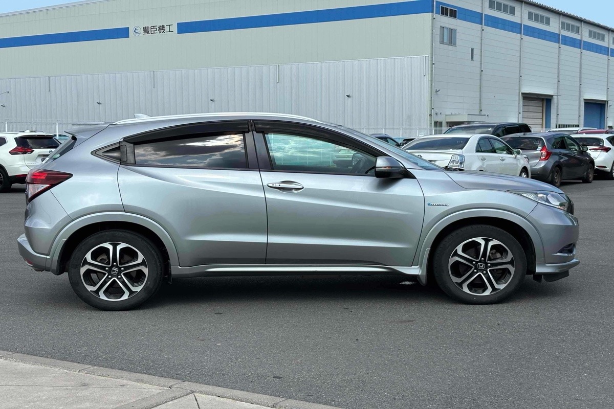 2014 Honda Vezel HYBRID Z Carousel 1