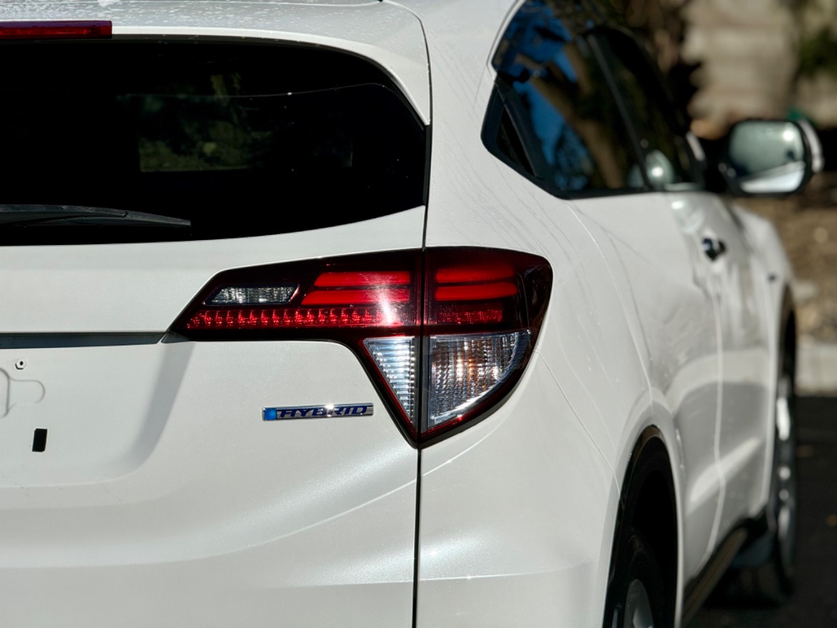 2014 Honda Vezel HYBRID X Carousel 2