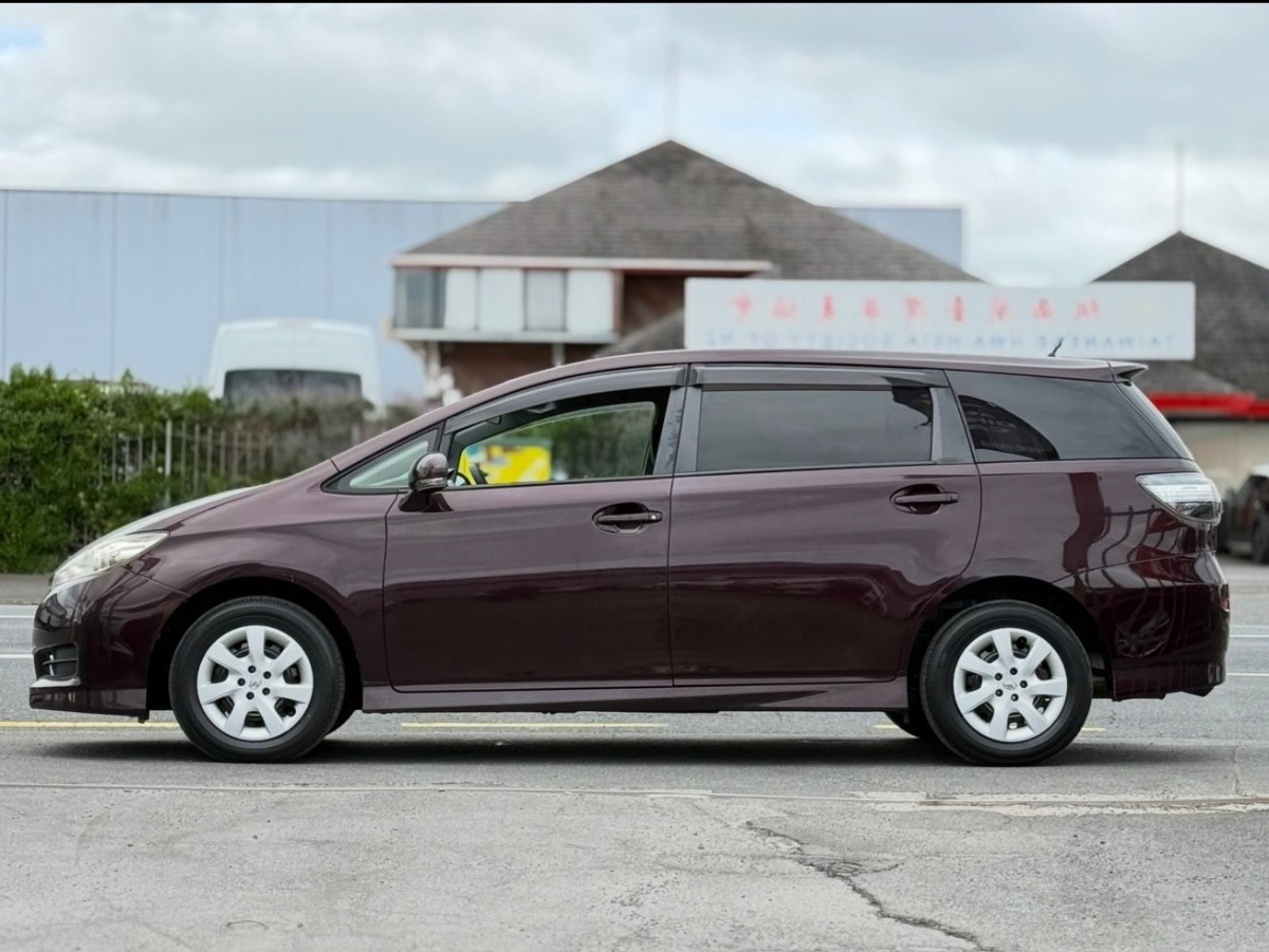 2013 Toyota Wish 1.8X Carousel 7