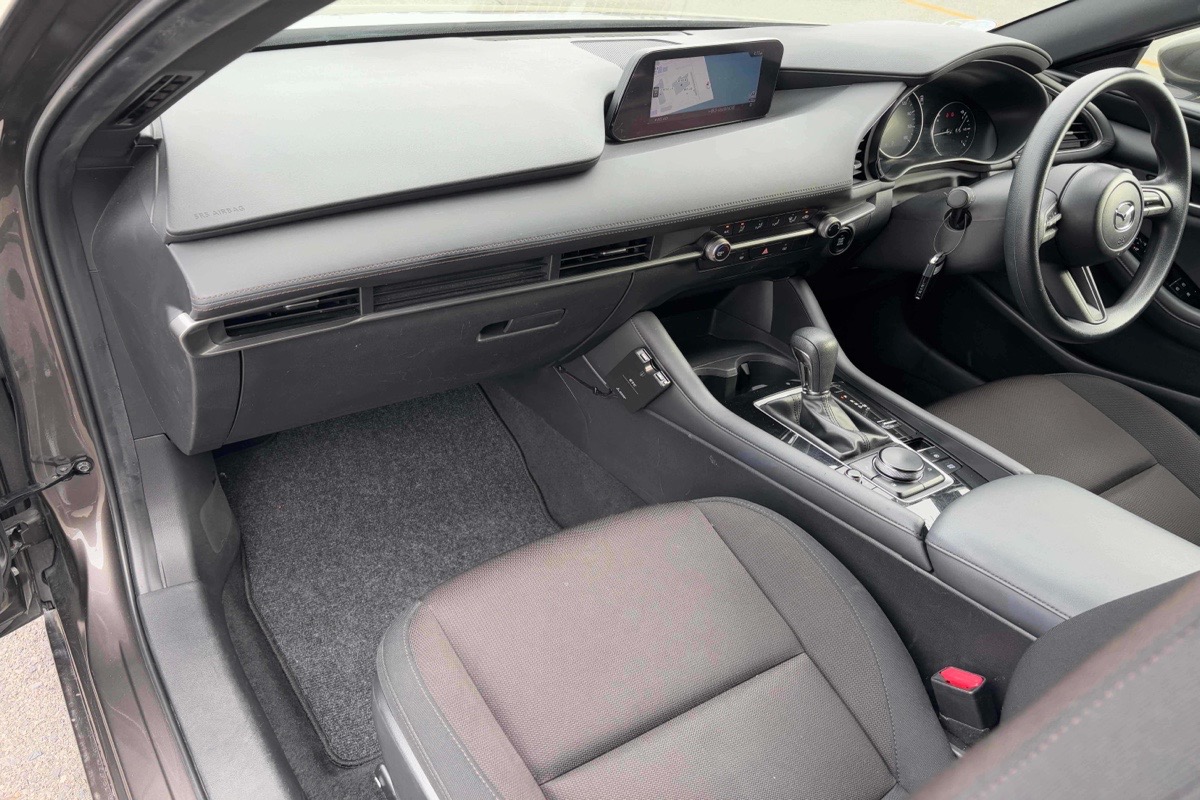 2021 Mazda 3  Carousel 4