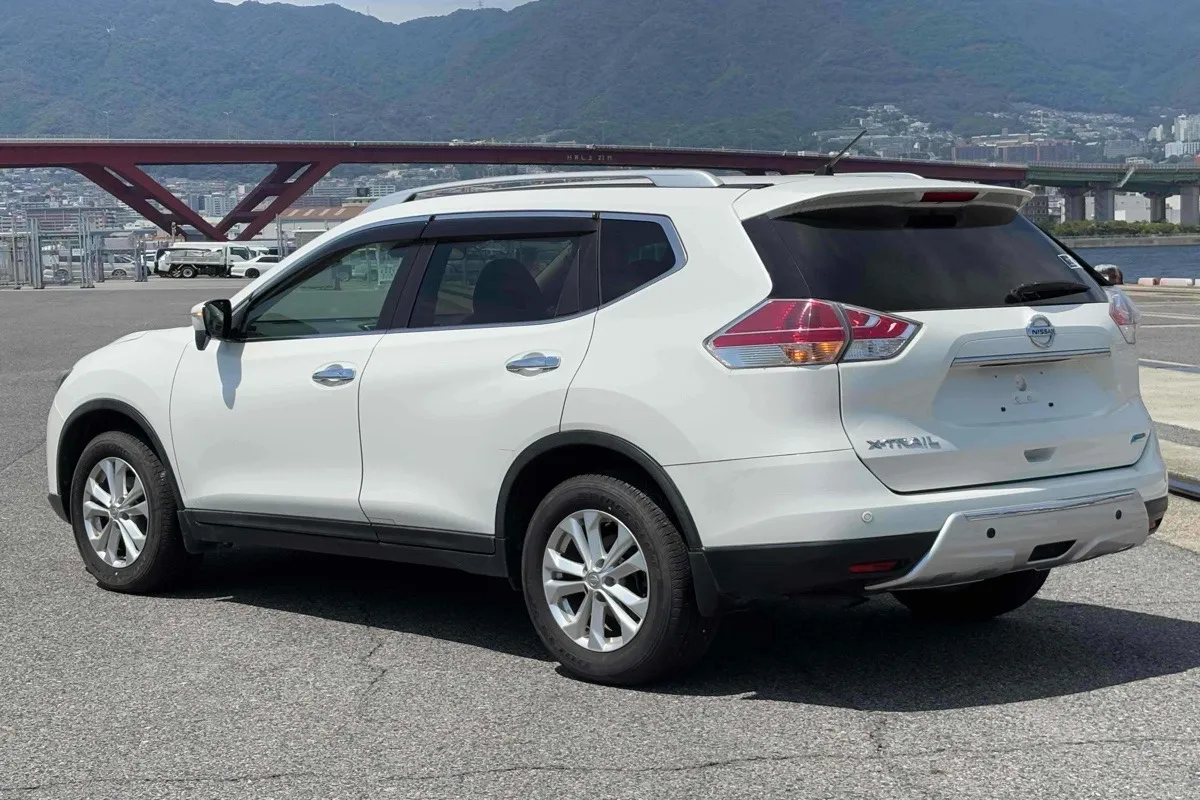 2017 Nissan X-Trail 20X 4WD *Emergency Brake PKG* Carousel 5