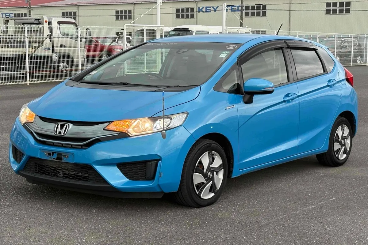 2013 Honda Fit HYBRID L PACKAGE Carousel 2
