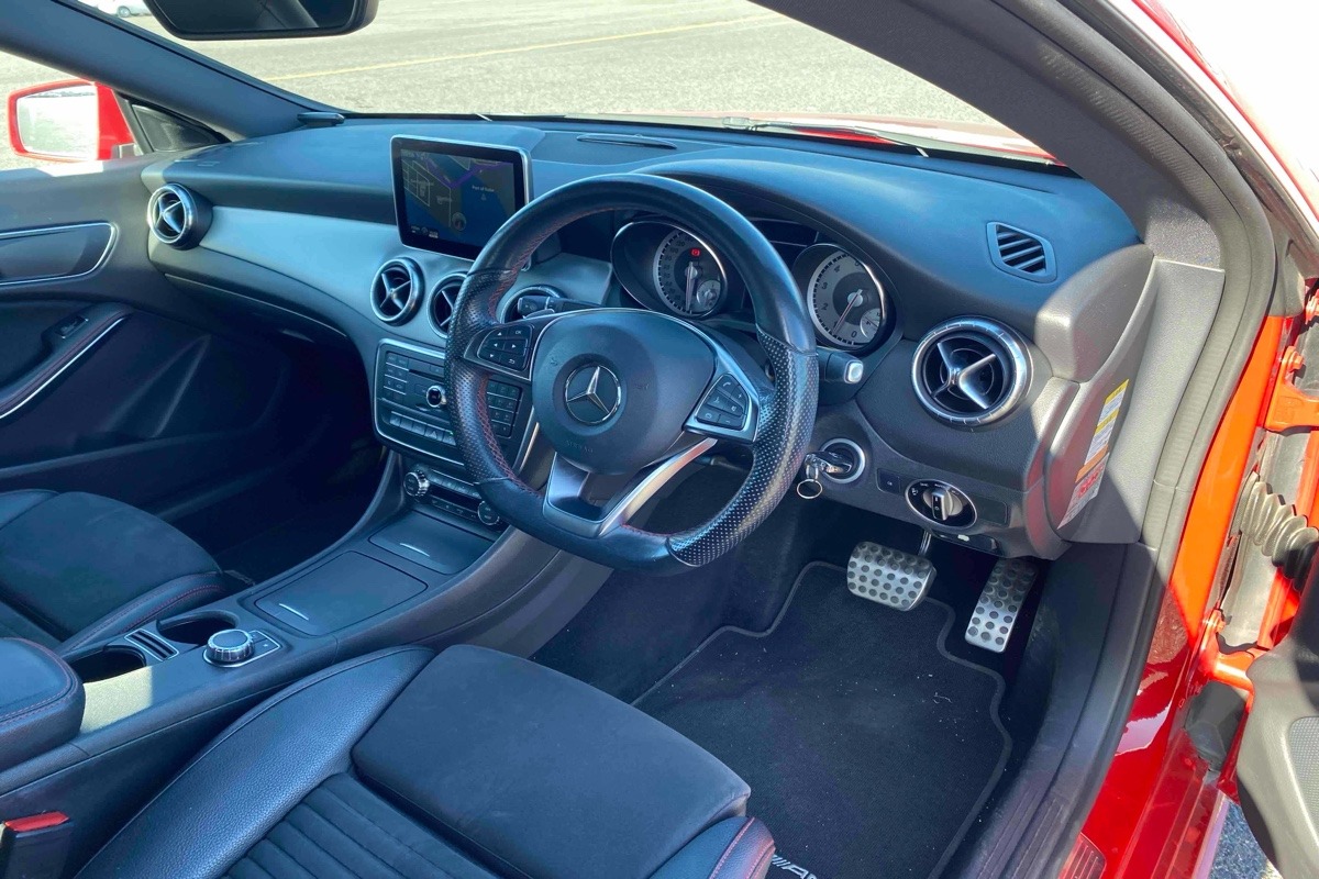 2015 Mercedes-Benz CLA 180  Carousel 7