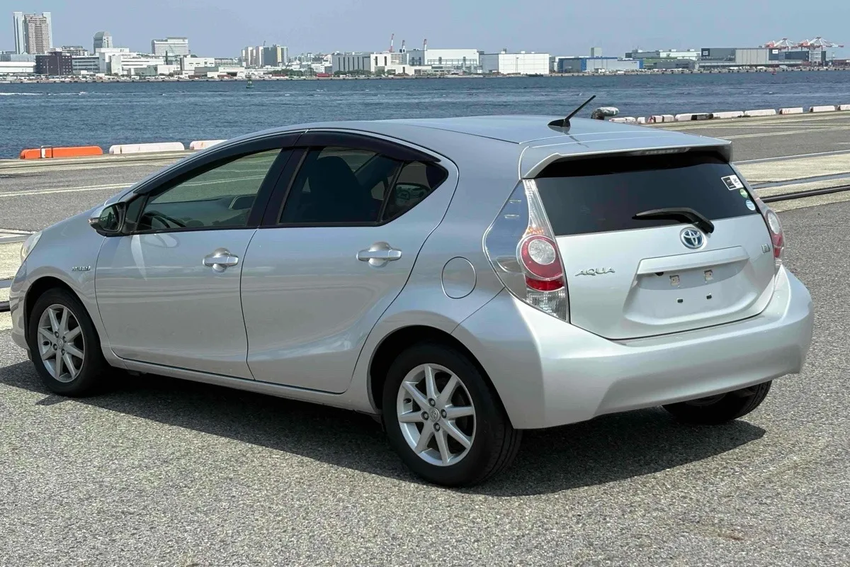 2013 Toyota Aqua HYBRID G SOFT LEATHER SELECTION Carousel 5