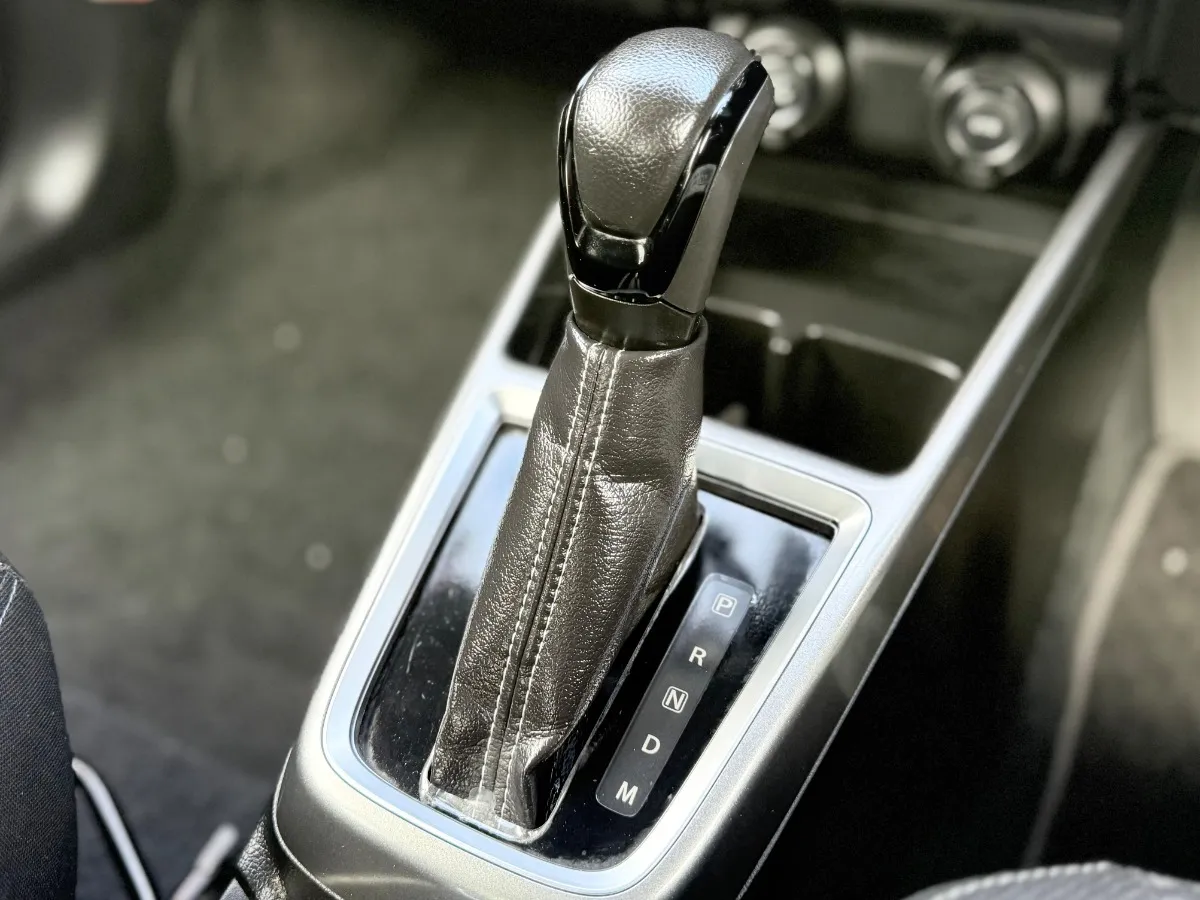 2017 Suzuki Swift Carousel 8