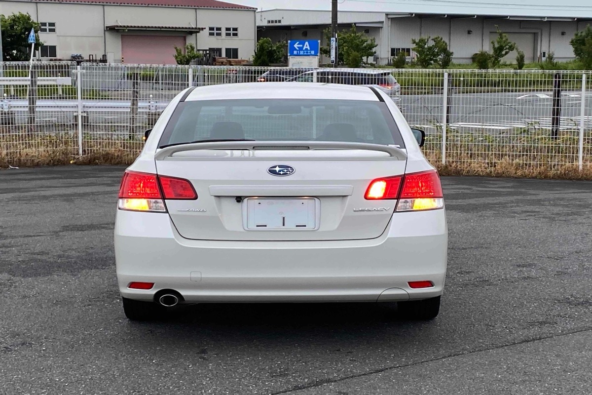 2012 Subaru Legacy  Carousel 8