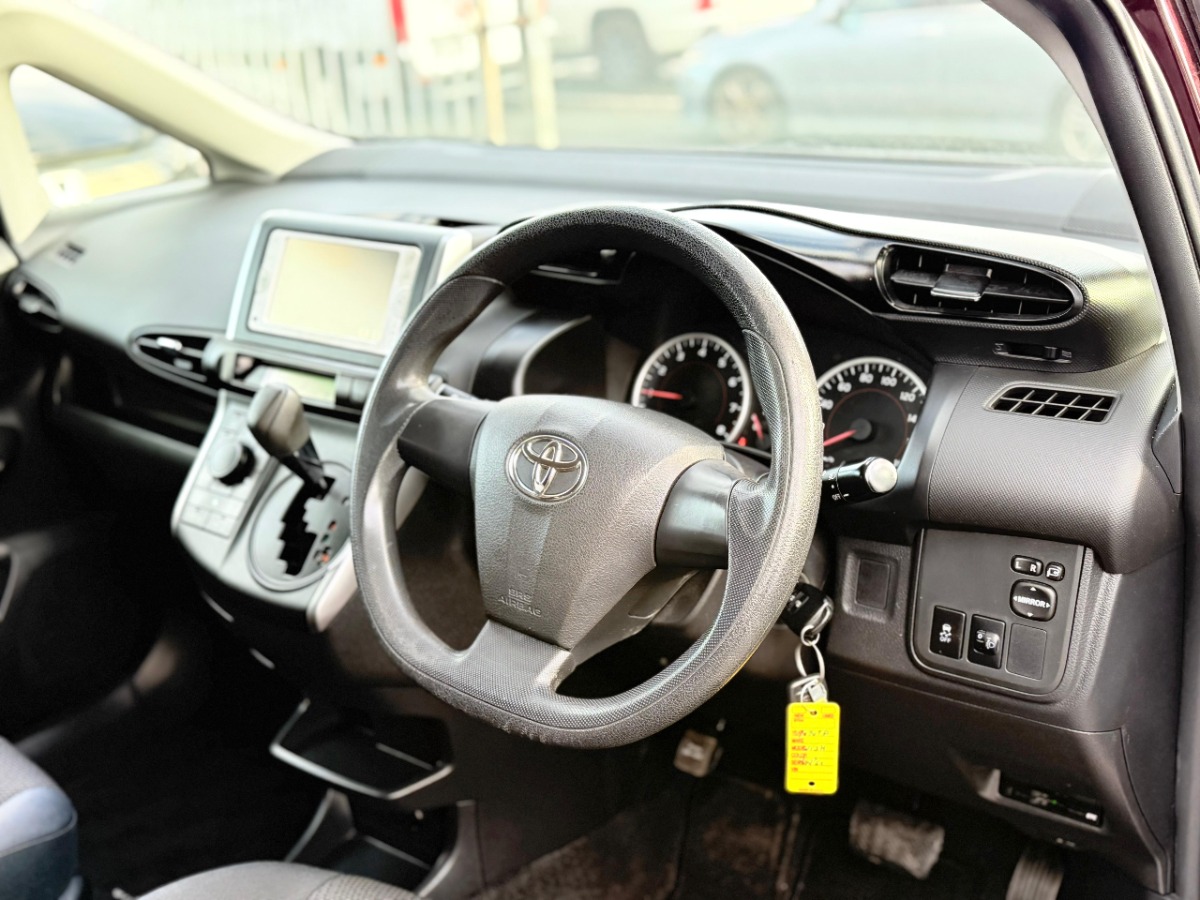 2013 Toyota Wish 1.8X Carousel 3