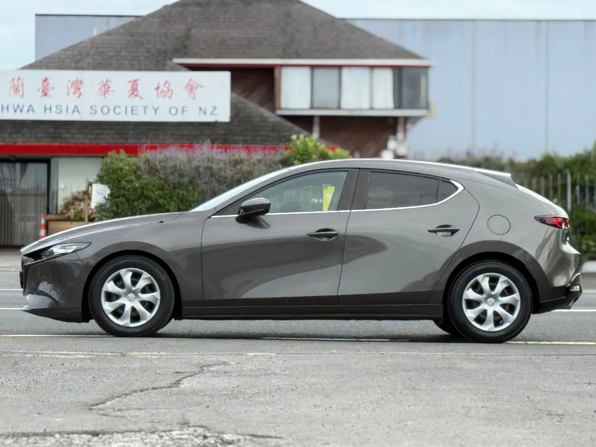 2021 Mazda 3  Carousel 3