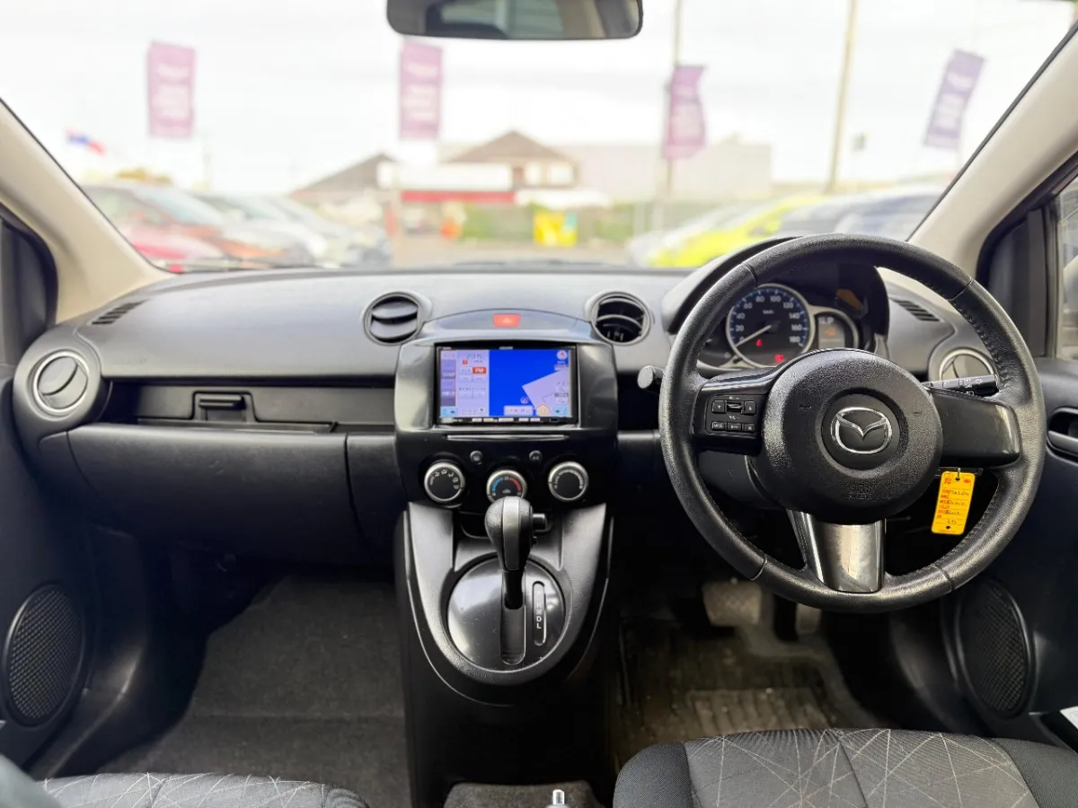 2014 Mazda Demio 13S SKYACTIVE Carousel 5