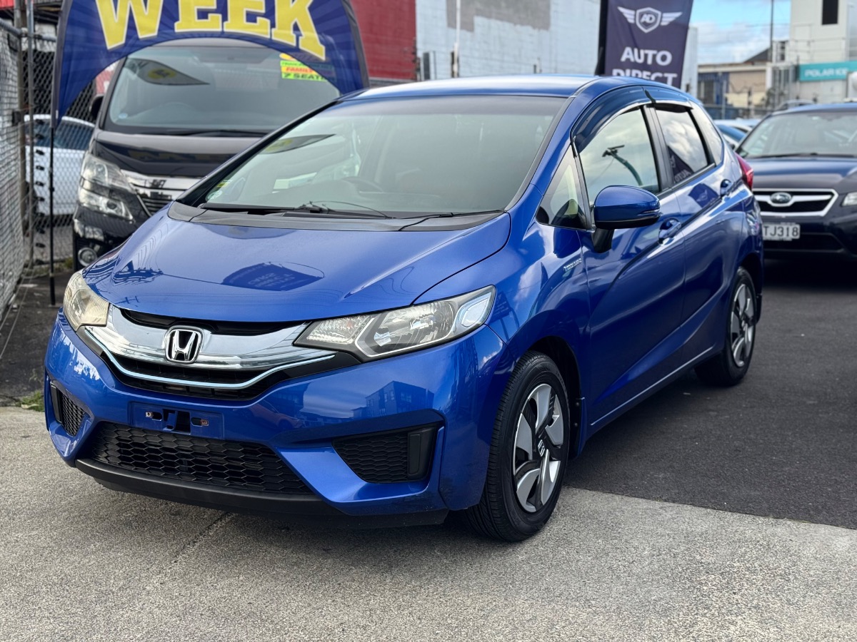 2015 Honda Fit HYBRID Carousel 4