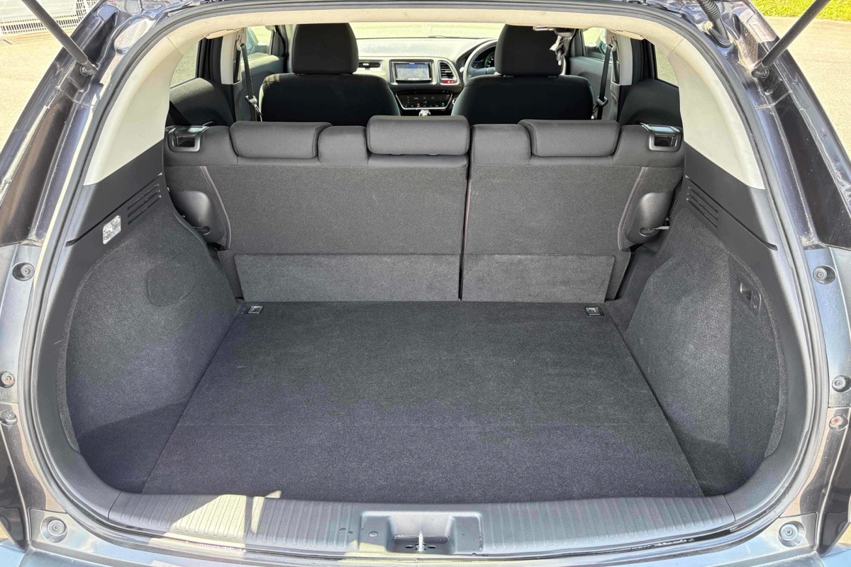 2014 Honda Vezel HYBRID X