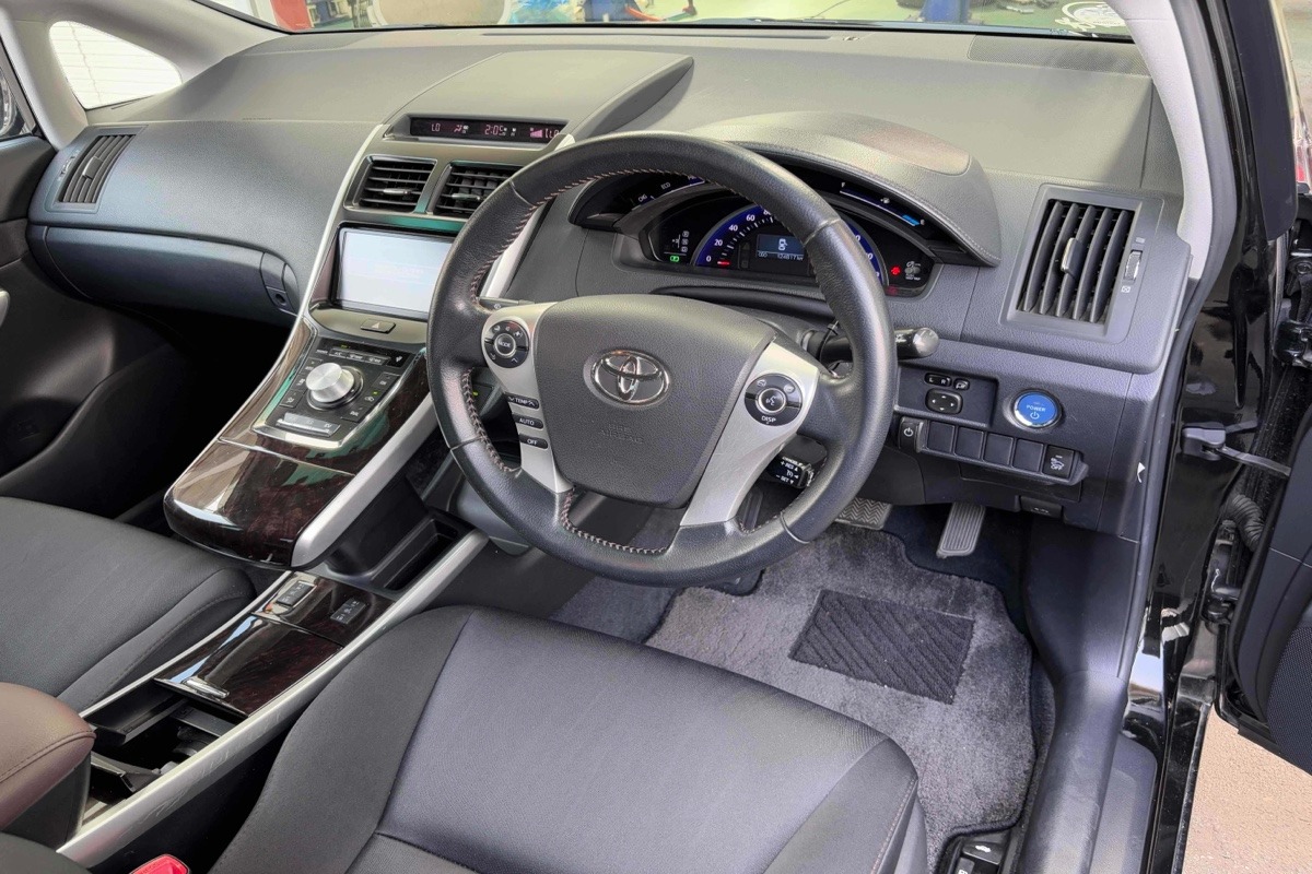 2013 Toyota Sai  Carousel 7
