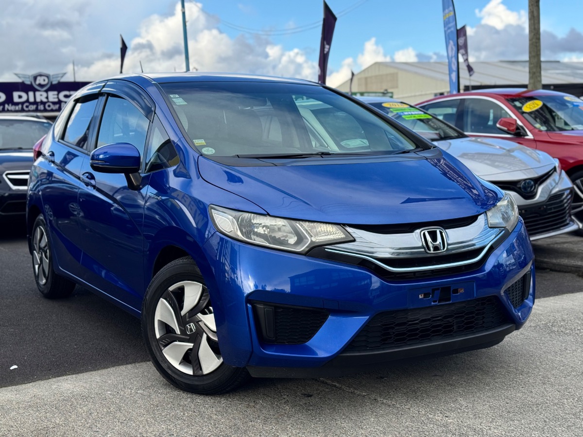 2015 Honda Fit HYBRID Carousel 3