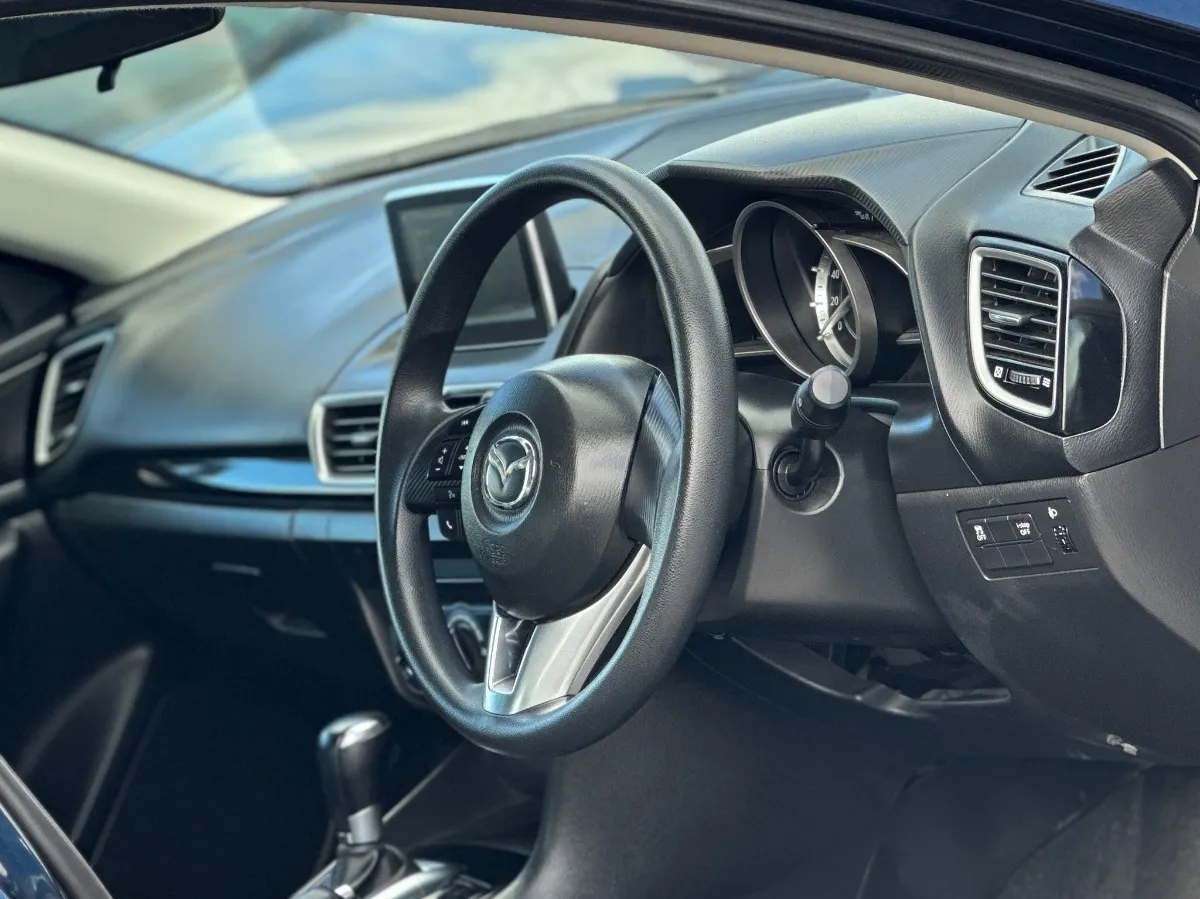 2014 Mazda Axela Skyactiv Carousel 7