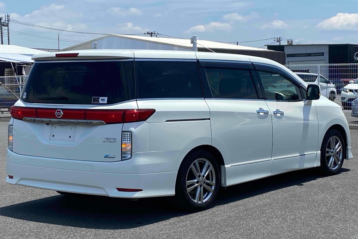 2012 Nissan Elgrand Carousel 6