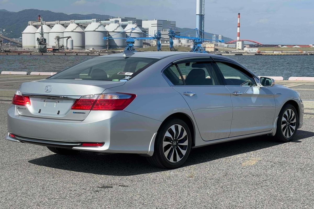 2015 Honda Accord HYBRID LX Carousel 3