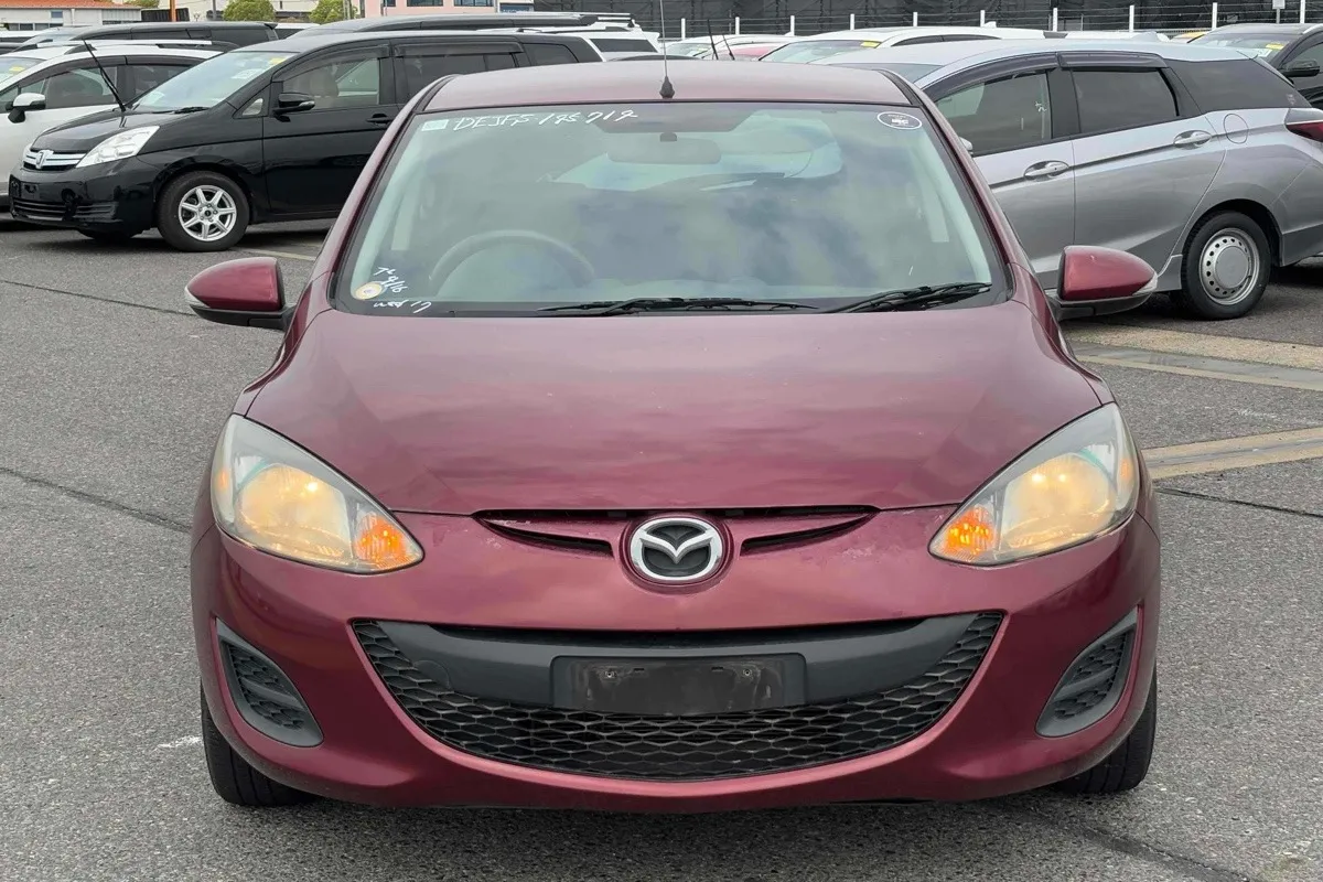 2013 Mazda Demio SKYACTIVE Carousel 1