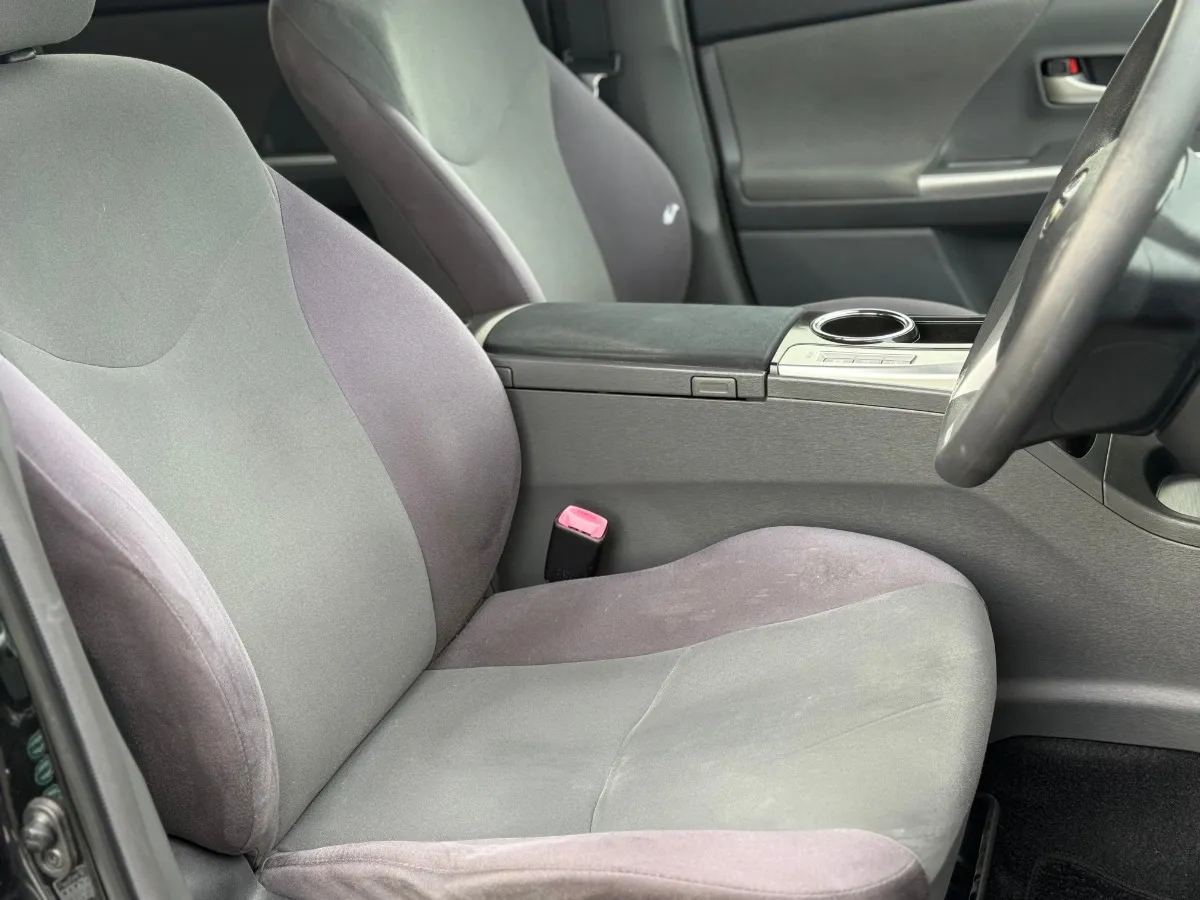 2012 Toyota Prius Alpha S *7-Seater* Carousel 6
