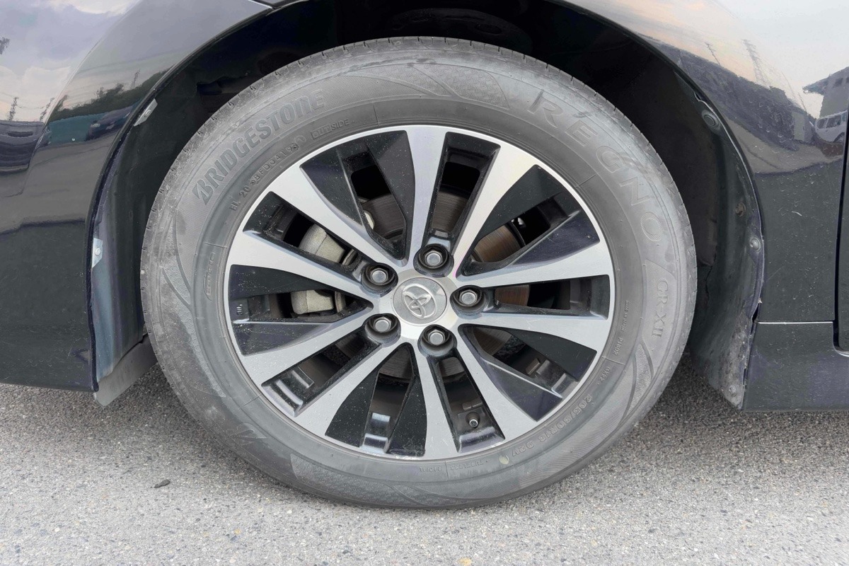 2013 Toyota Sai  Carousel 9