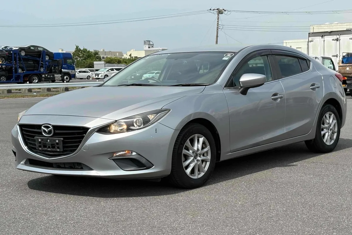 2014 Mazda Axela HYBRID Carousel 6