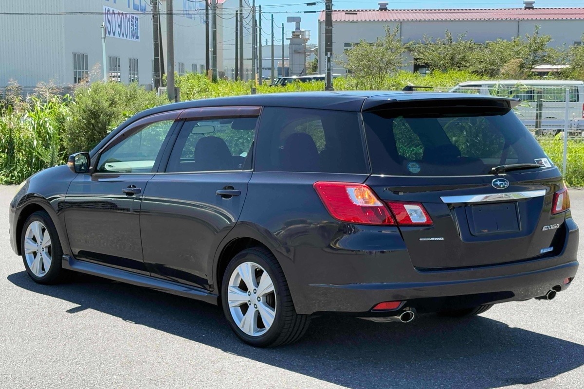 2012 Subaru Exiga  Carousel 1