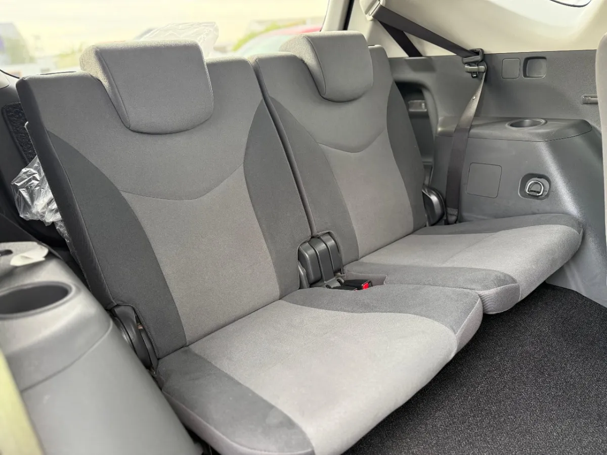 2012 Toyota Prius Alpha S *7-Seater* Carousel 8