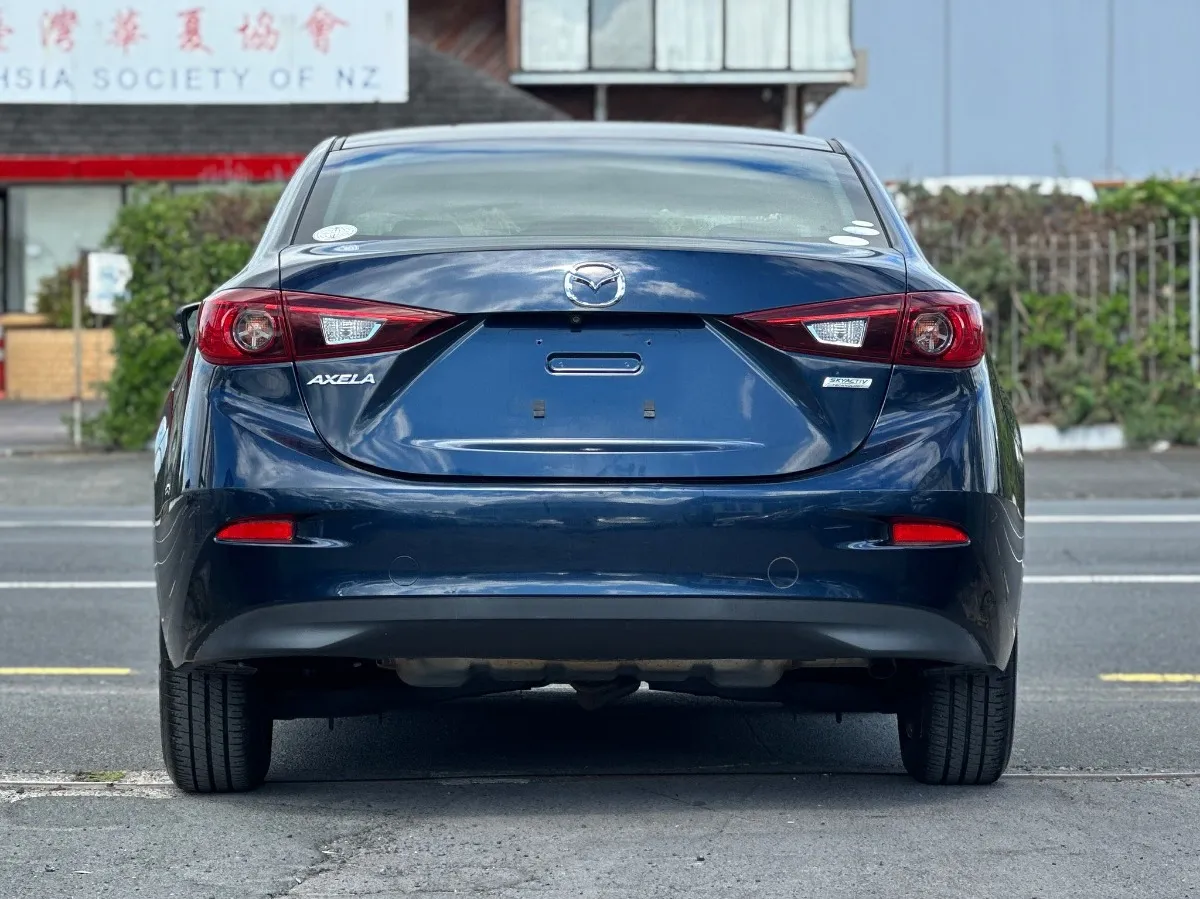 2014 Mazda Axela Skyactiv Carousel 4