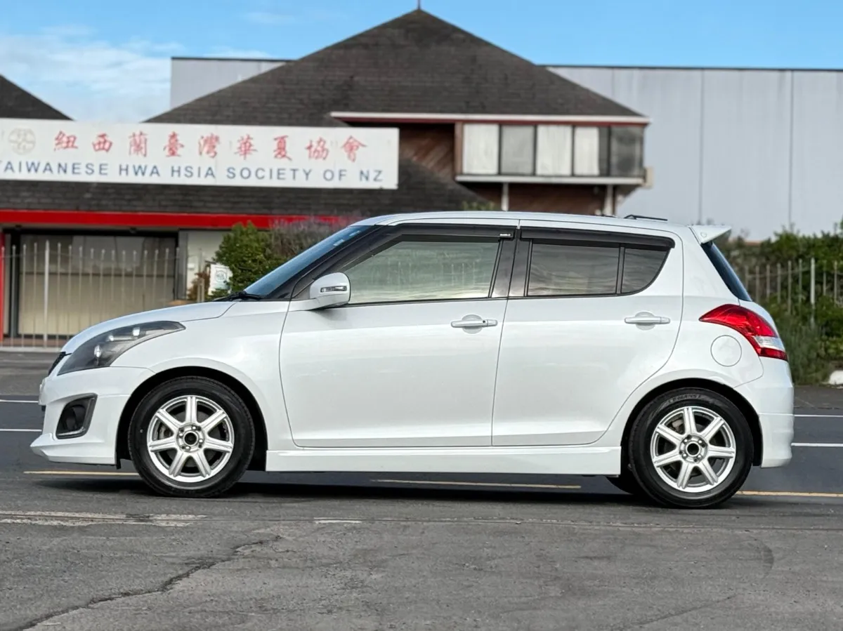 2014 Suzuki Swift RS-DJE Carousel 3