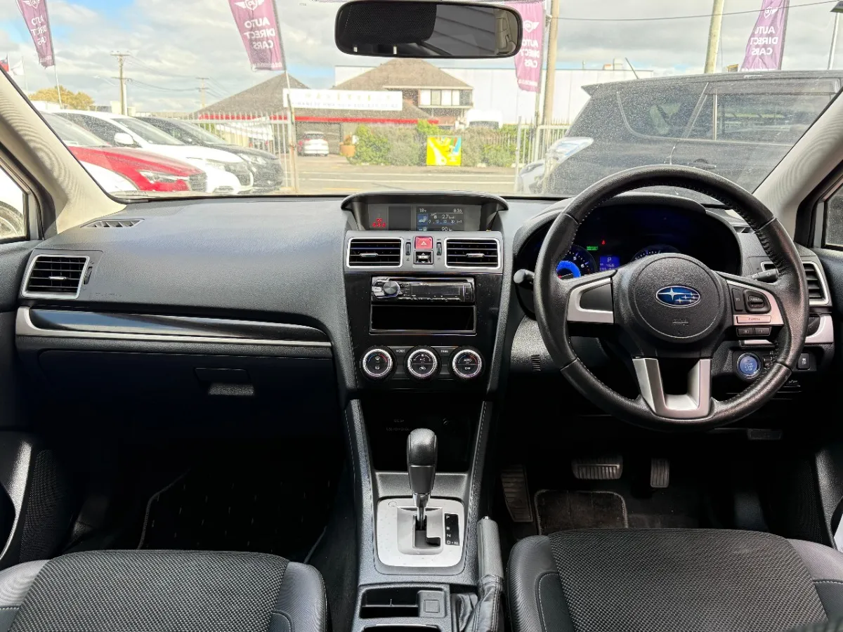 2015 Subaru XV AWD 2.0i-L Hybrid Eyesight Carousel 6