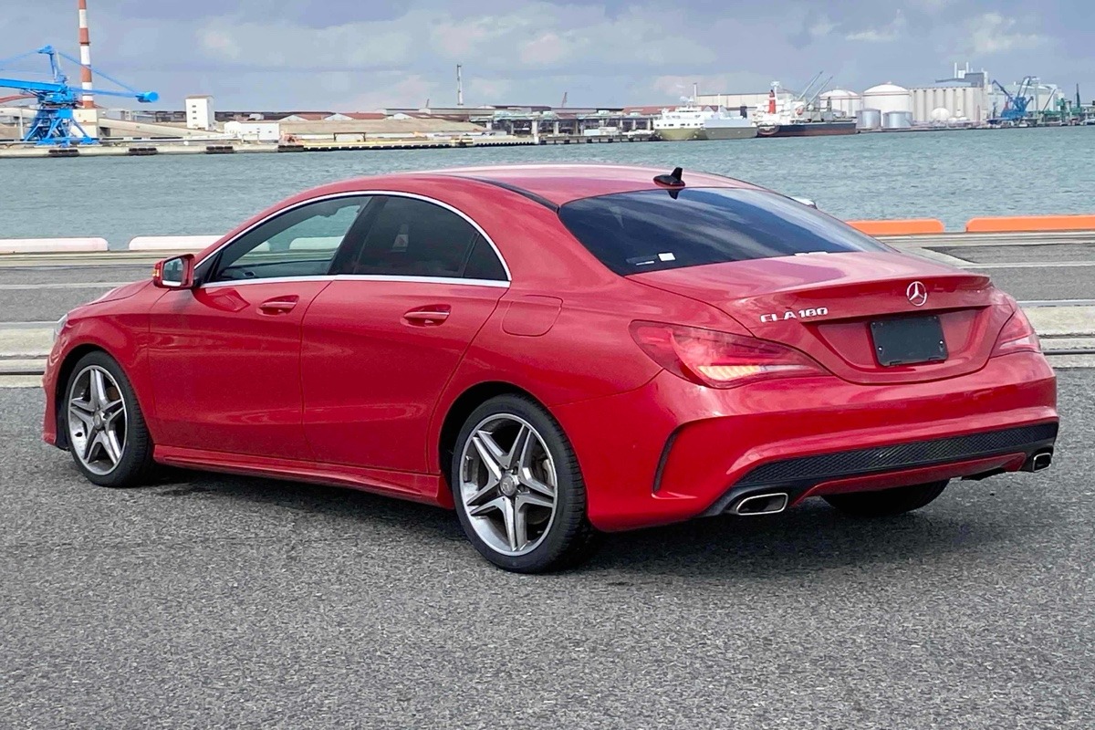 2015 Mercedes-Benz CLA 180  Carousel 2