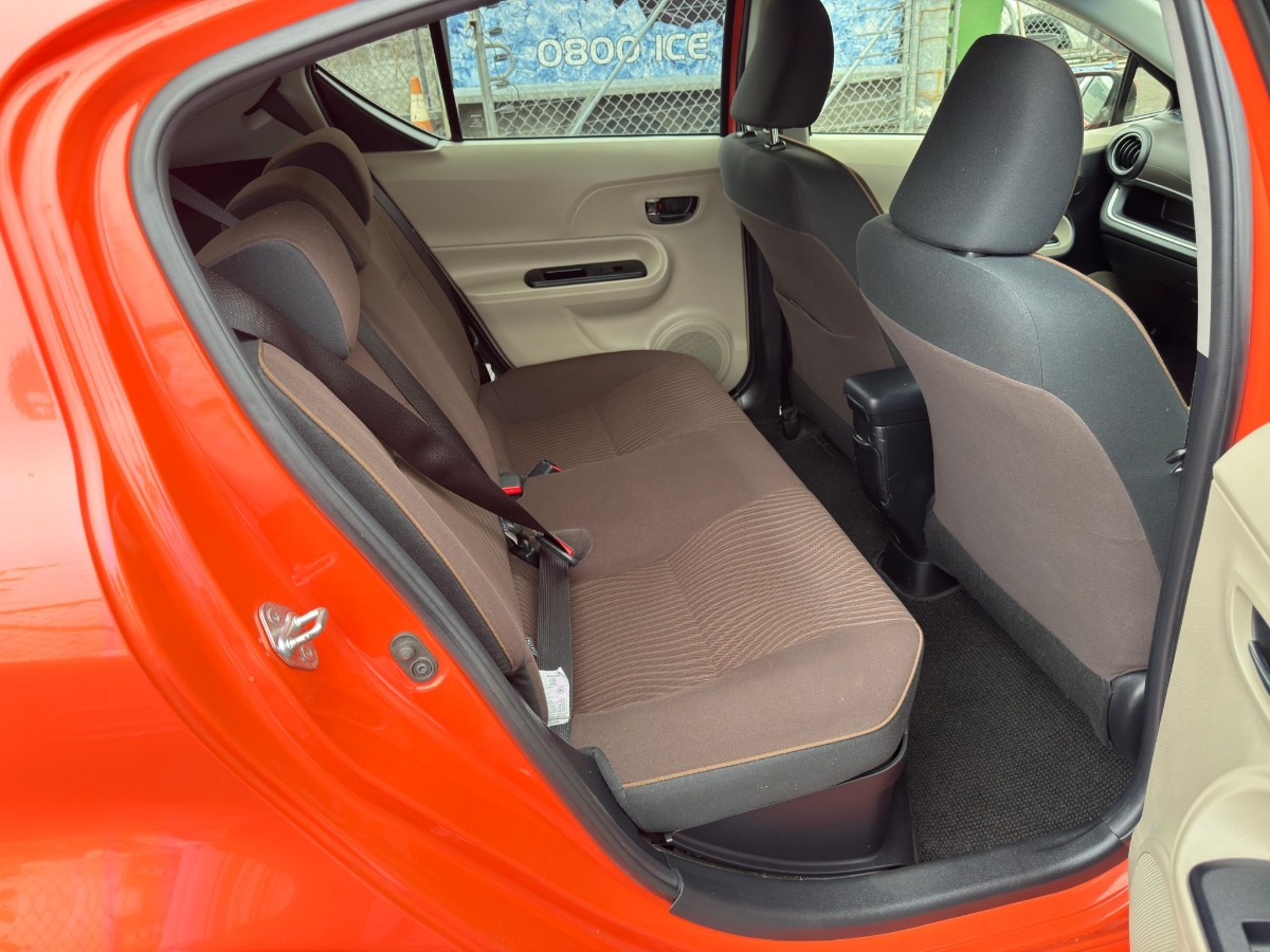 2013 Toyota Aqua Hybrid G Carousel 2