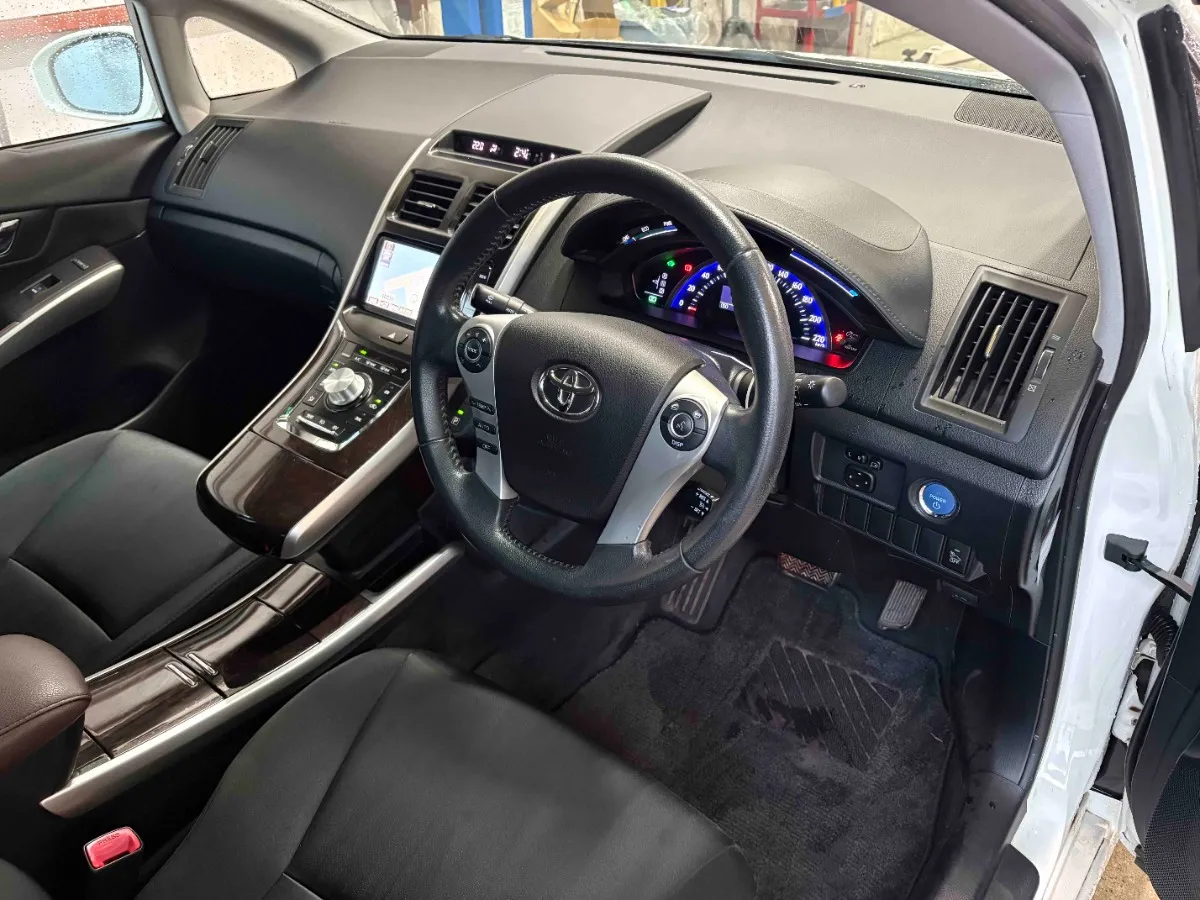 2014 Toyota Sai HYBRID S C Package Carousel 8