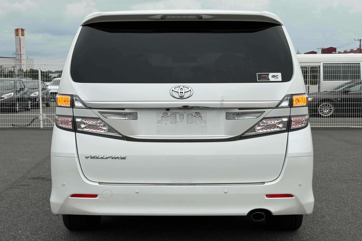 2012 Toyota Vellfire 2.4Z Carousel 5