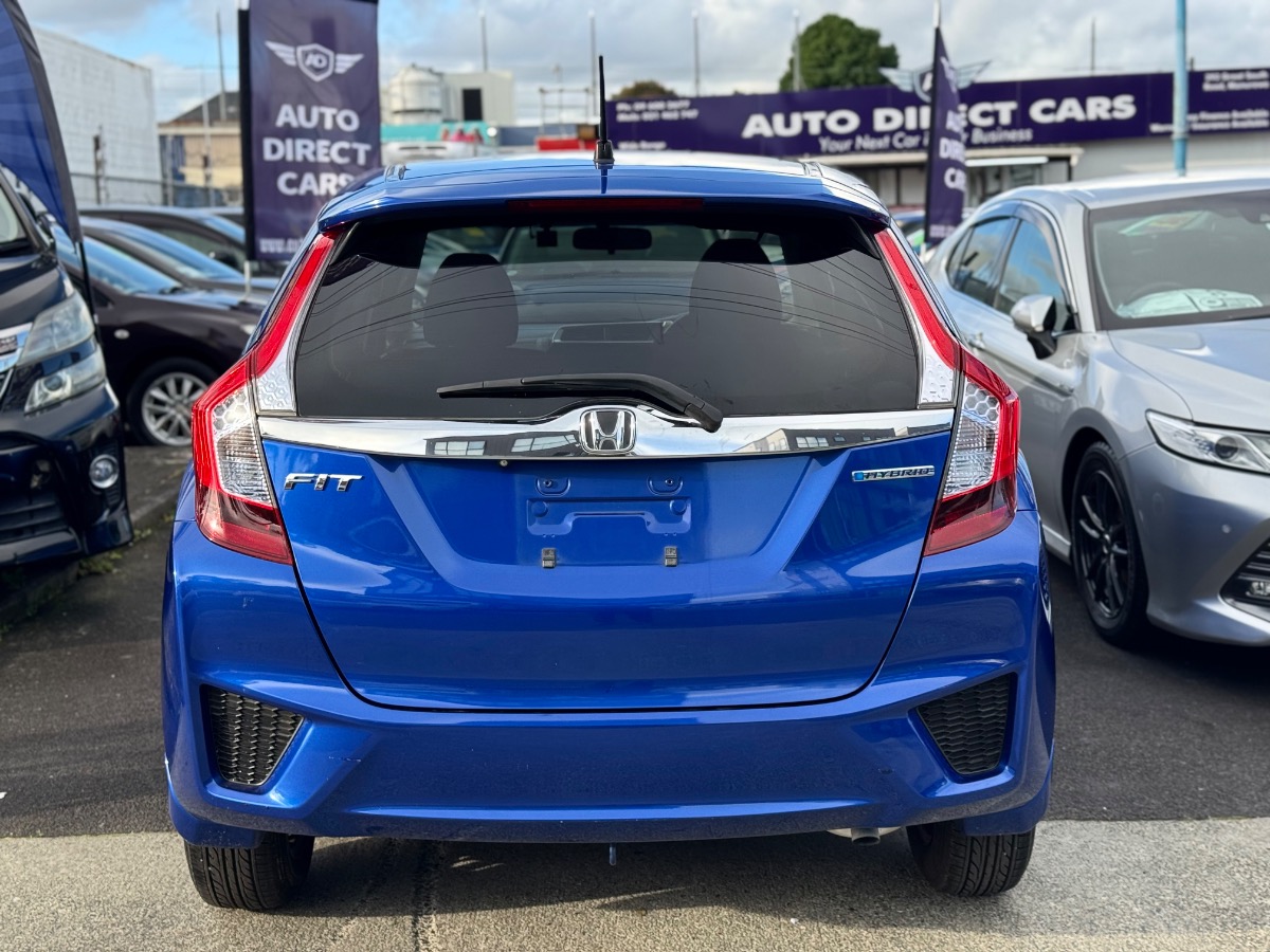 2015 Honda Fit HYBRID Carousel 8